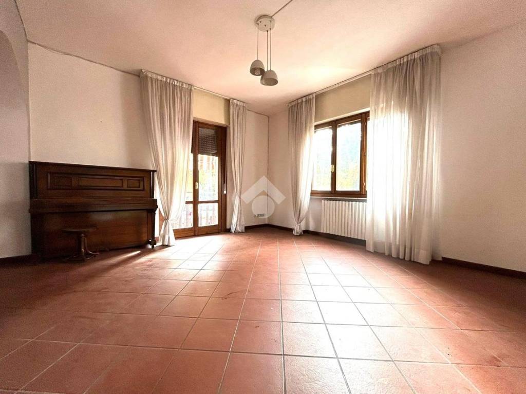 casa indipendente in vendita a Montecatini-Terme in zona Vico