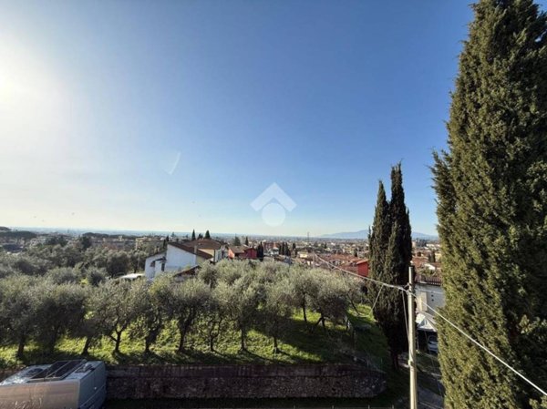 casa indipendente in vendita a Montecatini-Terme in zona Vico