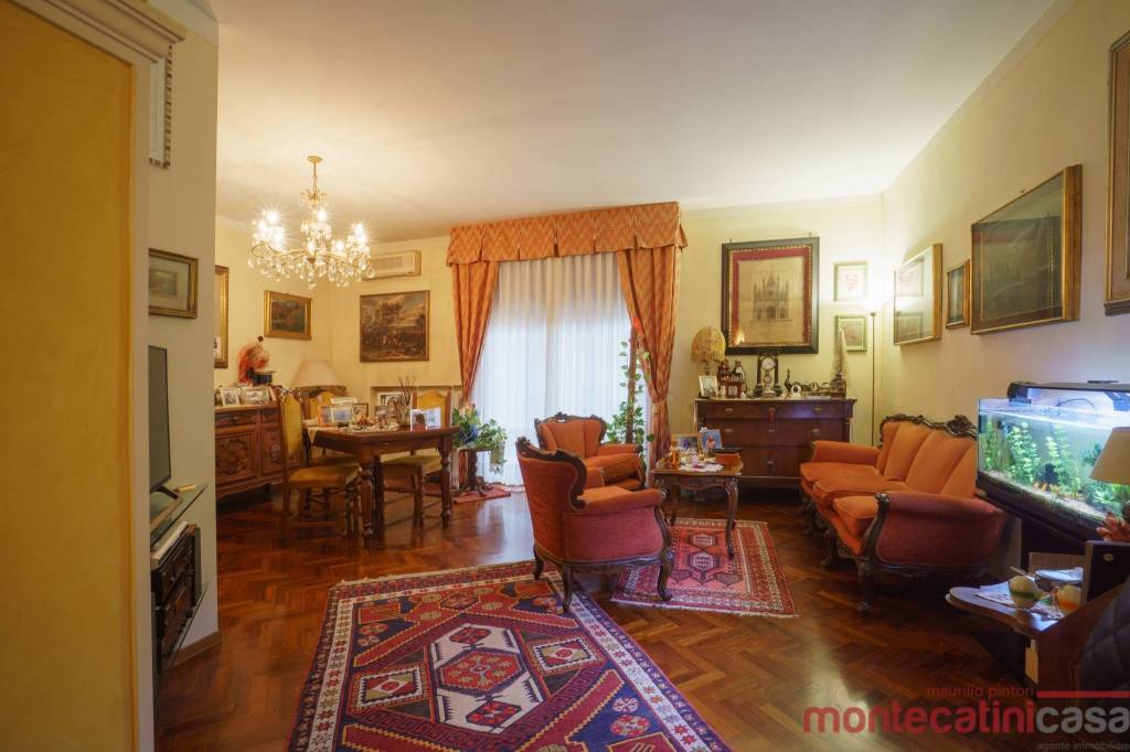 appartamento in vendita a Montecatini-Terme in zona Vico