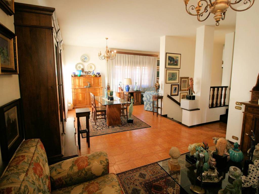 casa indipendente in vendita a Montecatini-Terme in zona Vico
