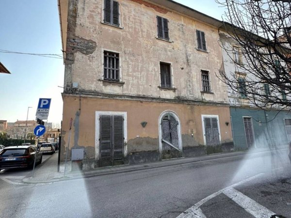 casa indipendente in vendita a Montecatini-Terme