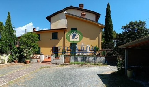 casale in vendita a Montecatini-Terme in zona Vico