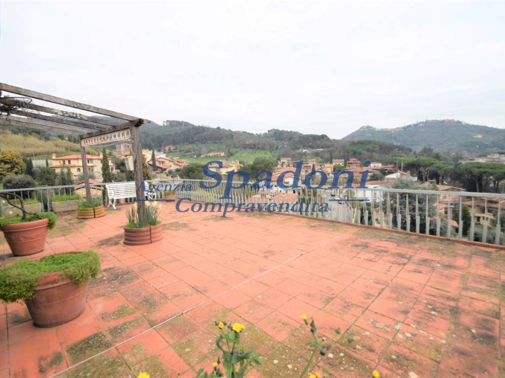 appartamento in vendita a Montecatini-Terme