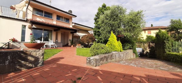 casa indipendente in vendita a Montecatini-Terme