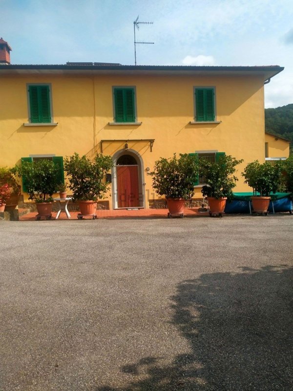 casa indipendente in vendita a Montecatini-Terme in zona Nievole