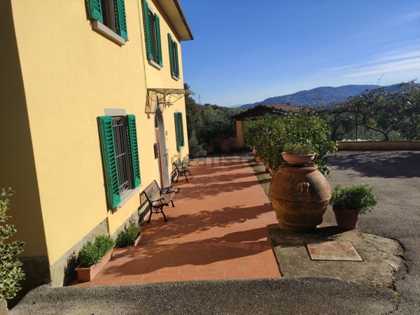 casa indipendente in vendita a Montecatini-Terme in zona Nievole