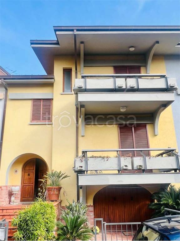 casa indipendente in vendita a Montecatini-Terme in zona Vico