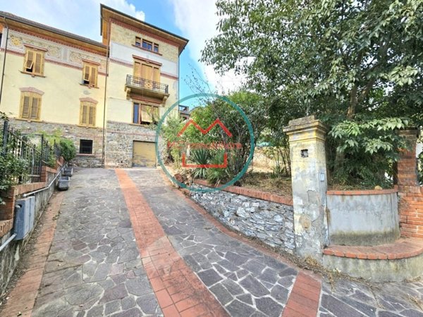 casa indipendente in vendita a Montecatini-Terme in zona Vico