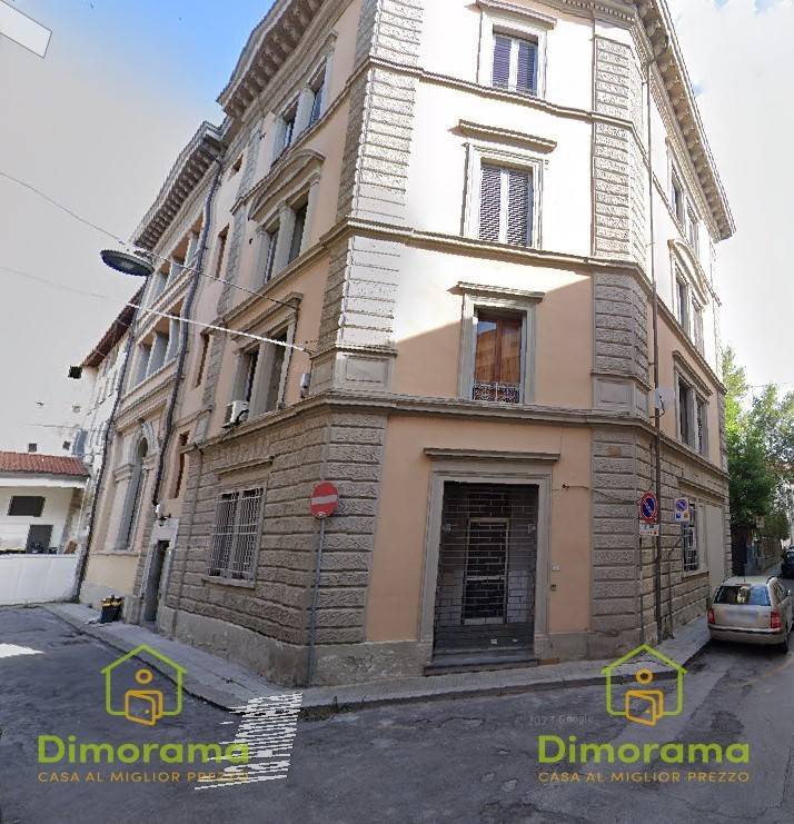 ufficio in vendita a Montecatini-Terme in zona Vico