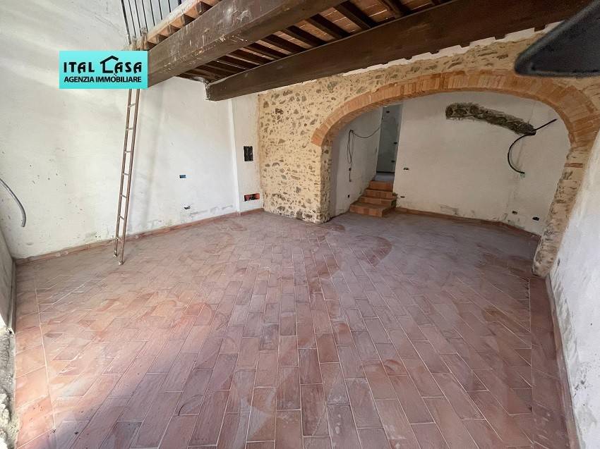 casa indipendente in vendita a Montecatini-Terme in zona Nievole