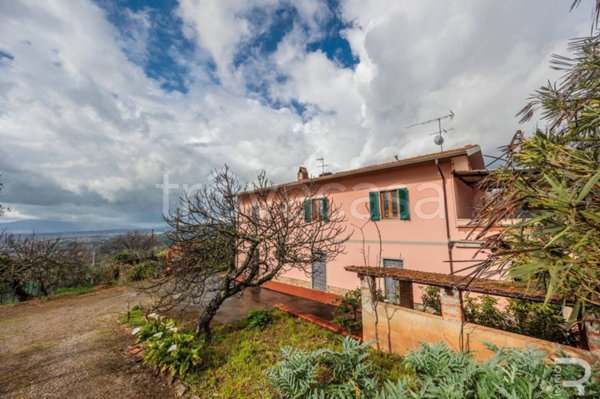 casa indipendente in vendita a Montecatini-Terme in zona Vico