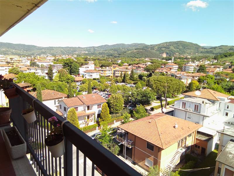 appartamento in vendita a Montecatini-Terme in zona Montecatini Alto