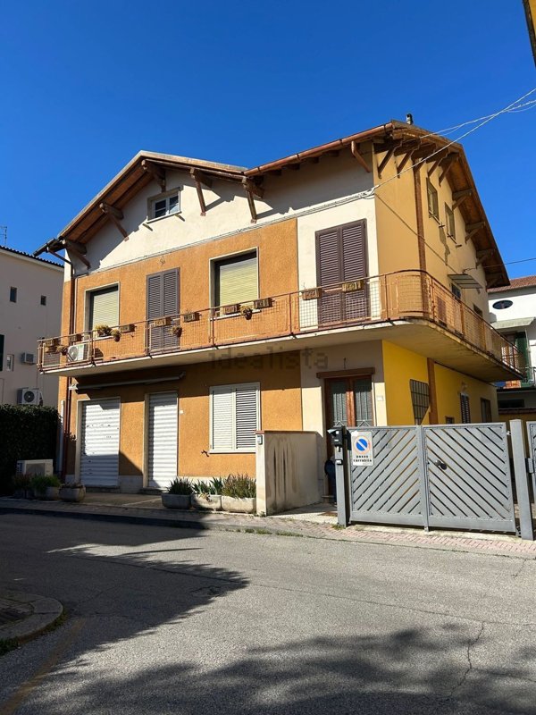 casa indipendente in vendita a Montecatini-Terme