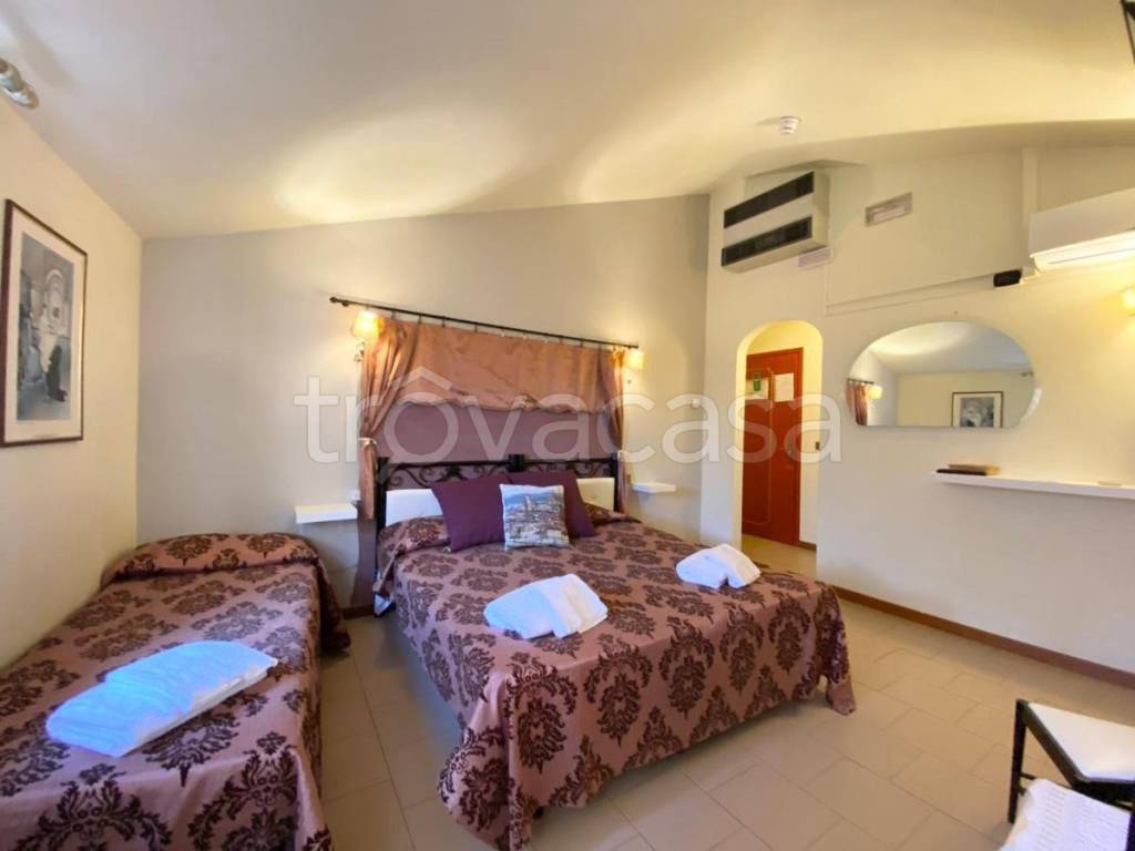 negozio in vendita a Montecatini-Terme in zona Vico