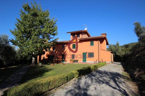 casa indipendente in vendita a Montecatini-Terme