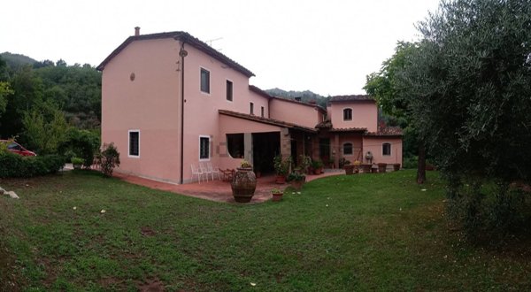 casa indipendente in vendita a Montecatini-Terme in zona Montecatini Alto