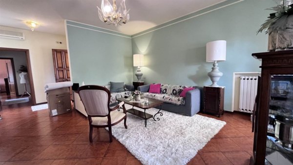 casa indipendente in vendita a Montecatini-Terme in zona Vico