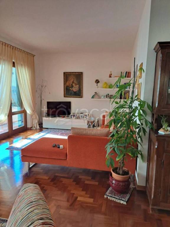 casa indipendente in vendita a Montecatini-Terme in zona Vico