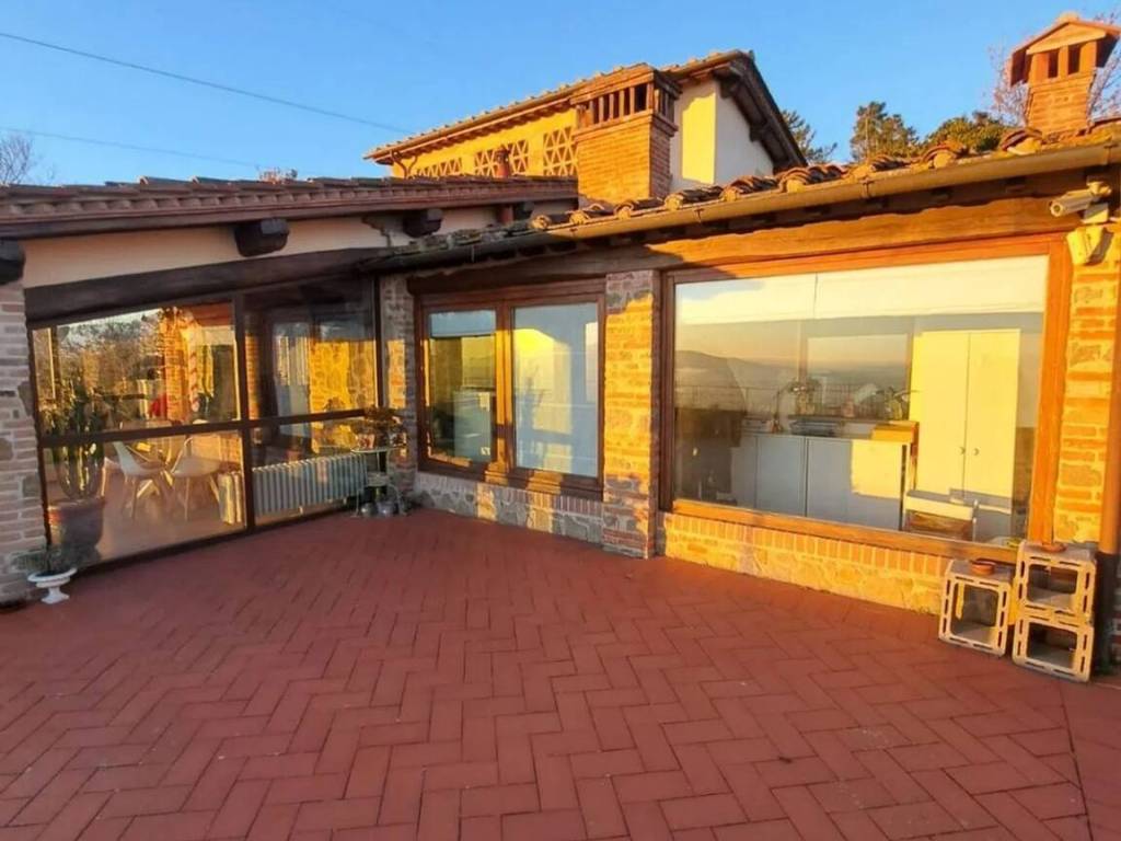 casa indipendente in vendita a Montecatini-Terme