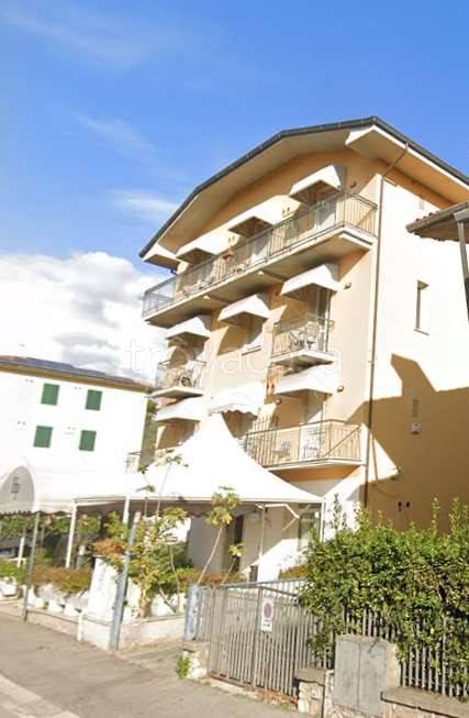 negozio in vendita a Montecatini-Terme in zona Vico