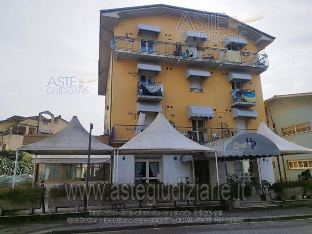 negozio in vendita a Montecatini-Terme in zona Vico