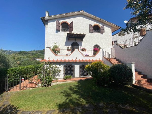 casa indipendente in vendita a Montecatini-Terme in zona Vico