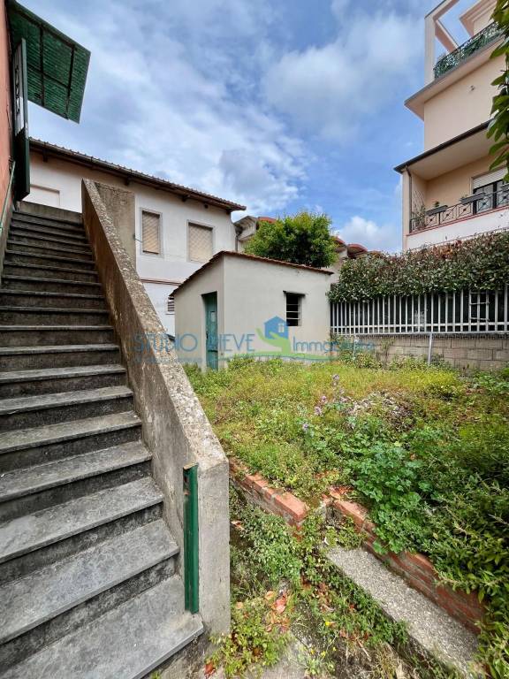 appartamento in vendita a Montecatini-Terme in zona Vico