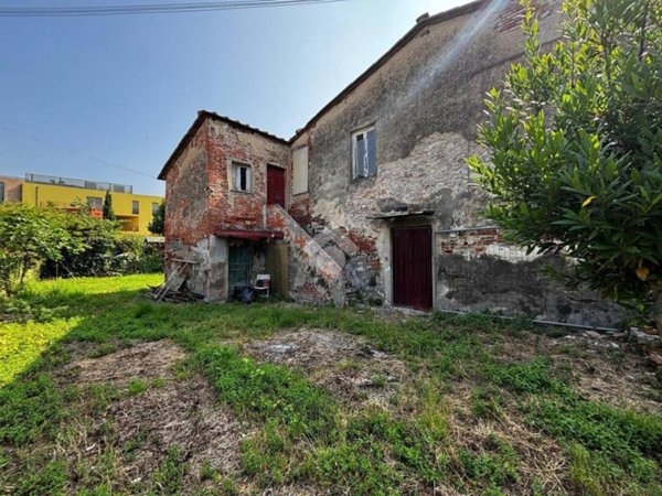 casa indipendente in vendita a Montecatini-Terme