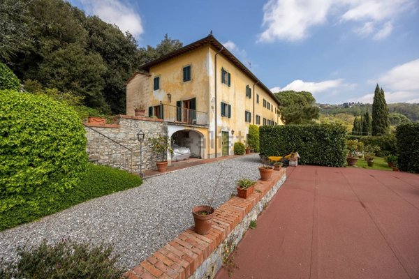 appartamento in vendita a Montecatini-Terme in zona Montecatini Alto