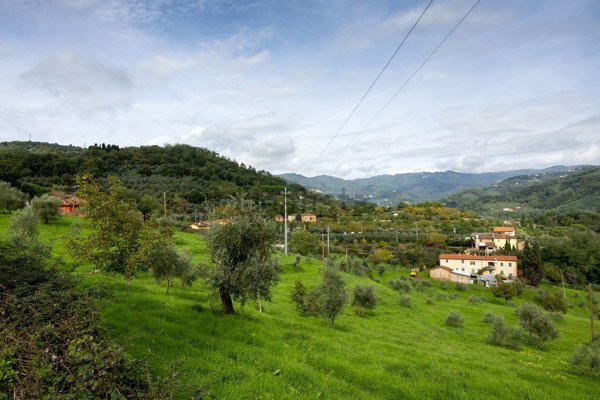 casa indipendente in vendita a Montecatini-Terme in zona Montecatini Alto