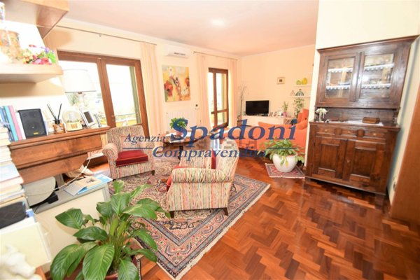 casa indipendente in vendita a Montecatini-Terme