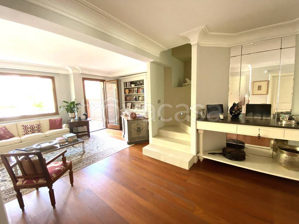 casa indipendente in vendita a Montecatini-Terme in zona Vico