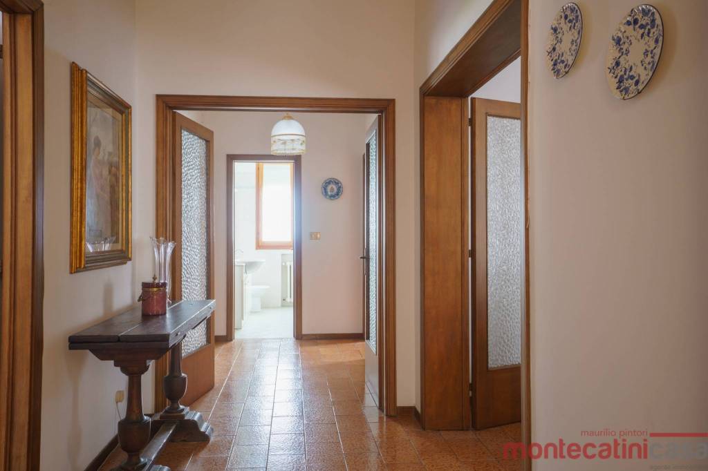 appartamento in vendita a Montecatini-Terme in zona Vico
