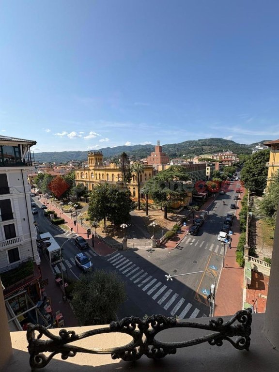 appartamento in vendita a Montecatini-Terme in zona Montecatini Alto