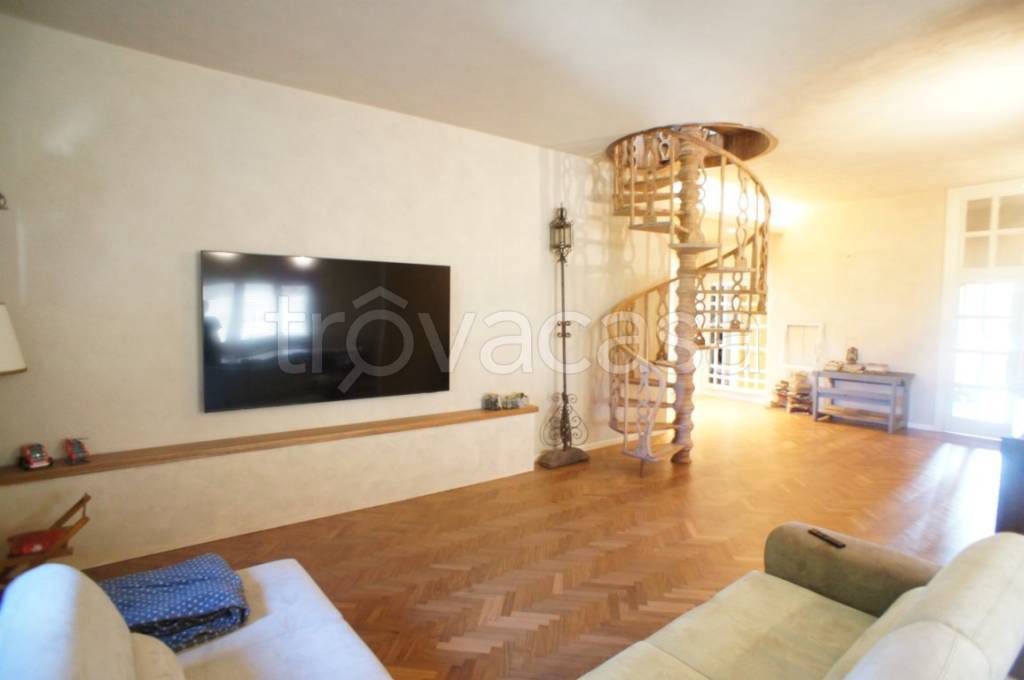 appartamento in vendita a Montecatini-Terme in zona Vico