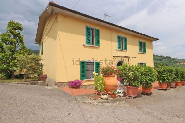 casa indipendente in vendita a Montecatini-Terme in zona Nievole