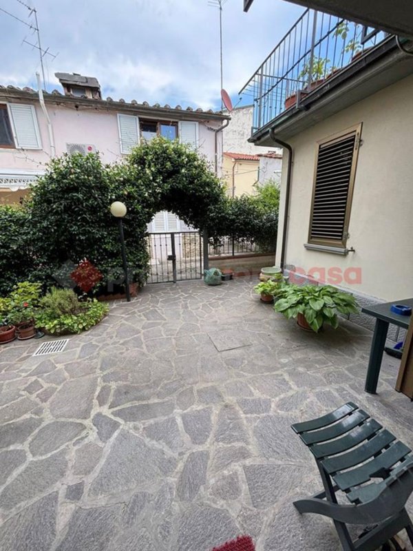 casa indipendente in vendita a Montecatini-Terme