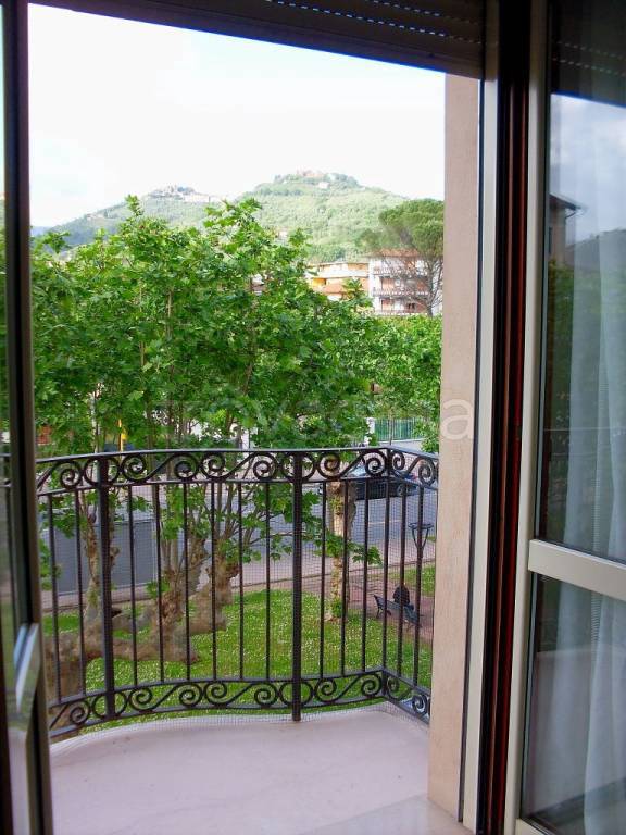 appartamento in vendita a Montecatini-Terme in zona Vico