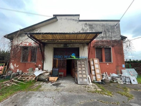 negozio in vendita a Montecatini-Terme