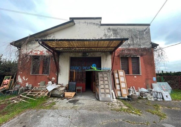 trivano in vendita a Montecatini-Terme in zona Vico