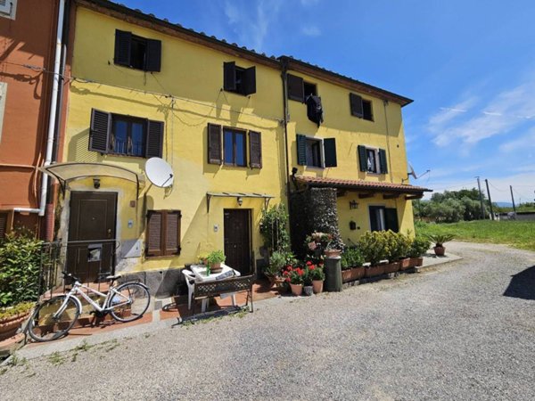 casa indipendente in vendita a Montecatini-Terme
