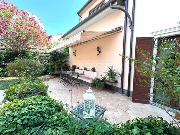casa indipendente in vendita a Montecatini-Terme in zona Vico