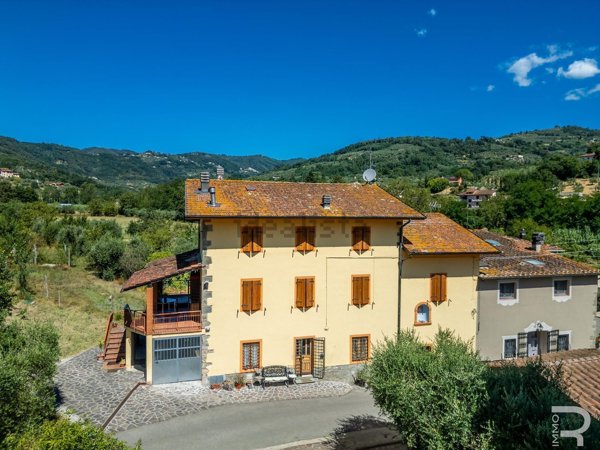 casa indipendente in vendita a Montecatini-Terme