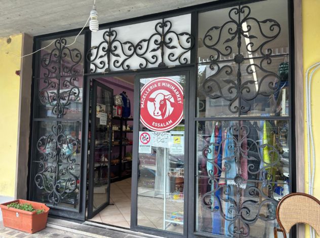 negozio in vendita a Montecatini-Terme in zona Vico