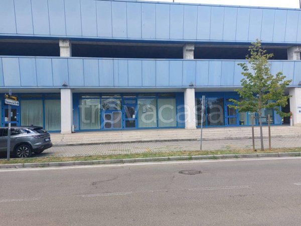 negozio in vendita a Montecatini-Terme in zona Vico