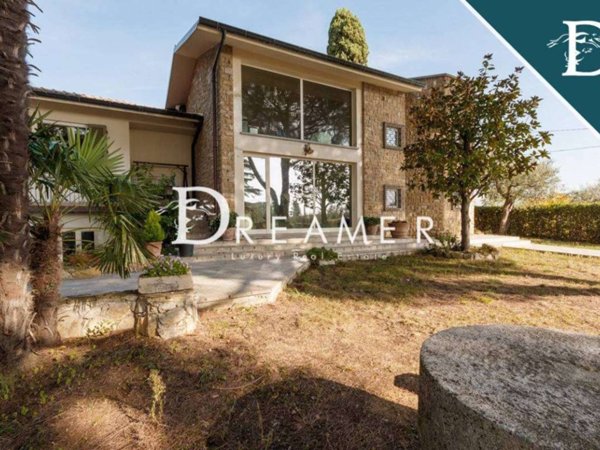casa indipendente in vendita a Montecatini-Terme in zona Vico