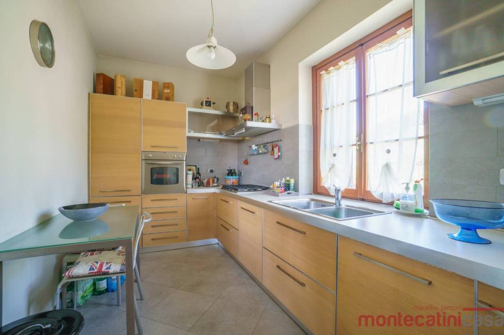 appartamento in vendita a Montecatini-Terme in zona Vico