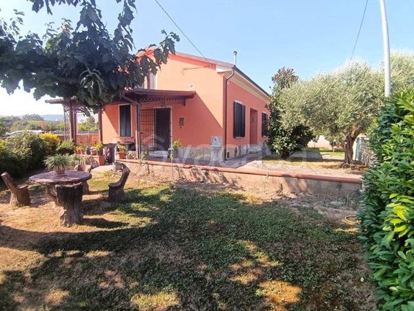 casa indipendente in vendita a Montecatini-Terme in zona Vico