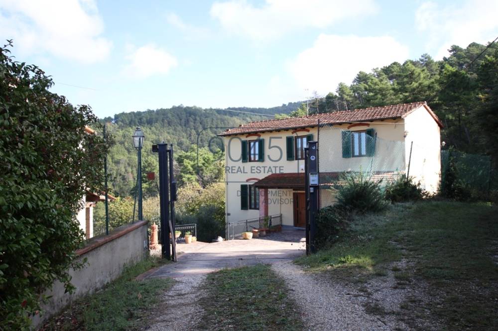 casa indipendente in vendita a Montecatini-Terme in zona Vico