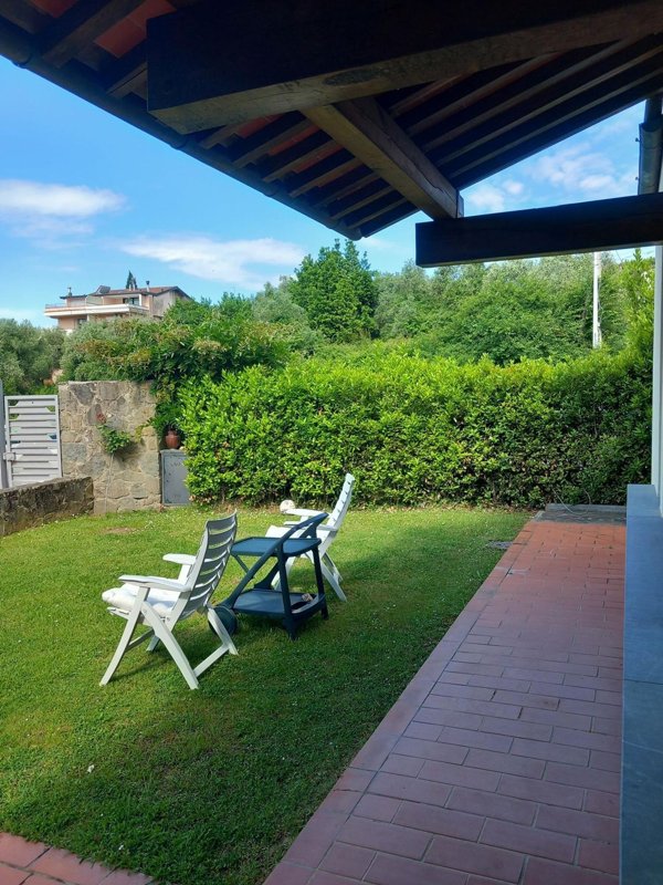 casa indipendente in vendita a Montecatini-Terme